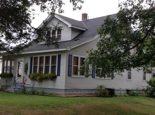 521 Pine St, Spring Lake, MI 49456