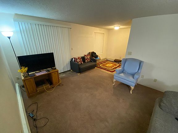 2nd image of 15662 NE 15th St #4
