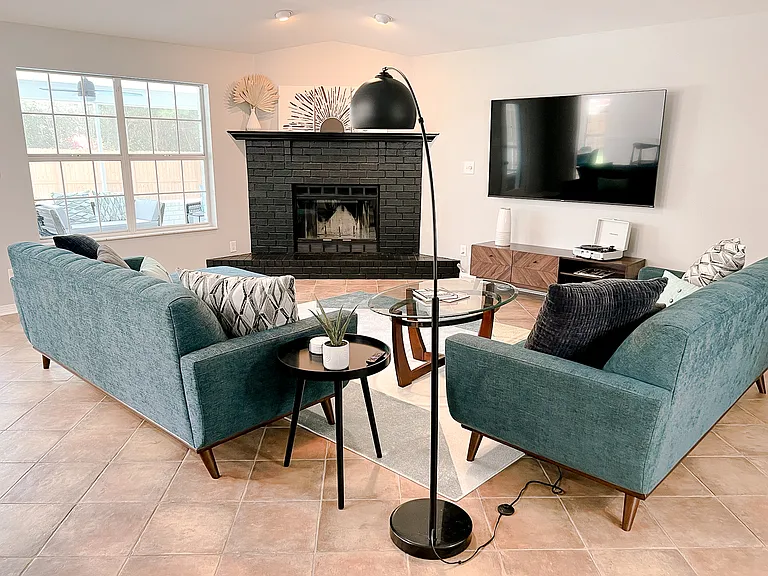 4031 Tiger Point Blvd — Photo 4