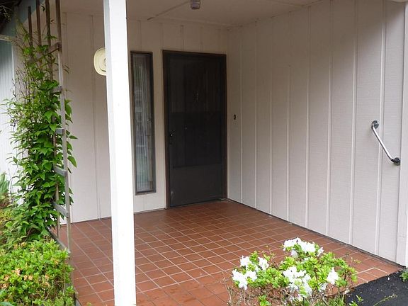2nd image of 99 N Riverton Ct