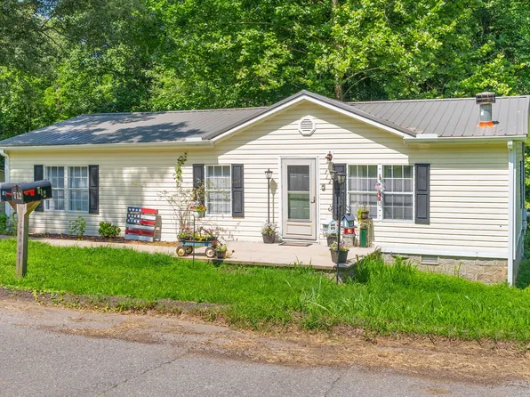 712 Mandalay Rd, Paris, TN 38242