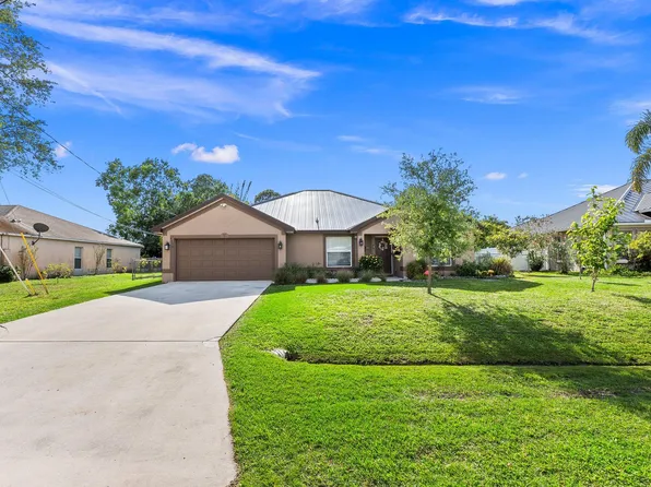 6610 NW Omega Road, Port St Lucie, FL 34983