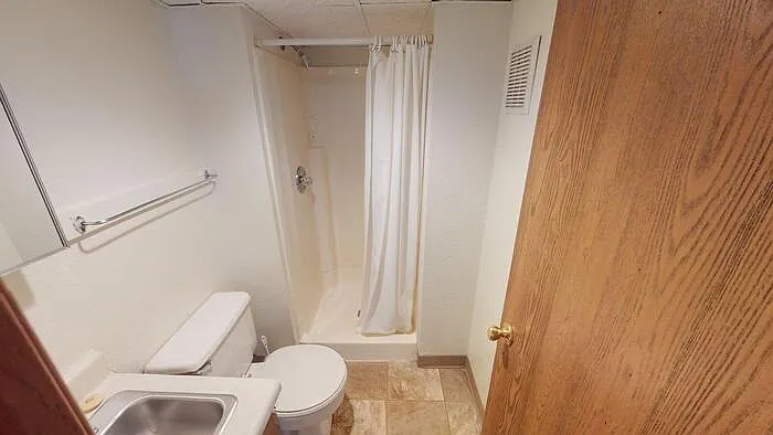 1510 E Thayer Ave #3 — Photo 2