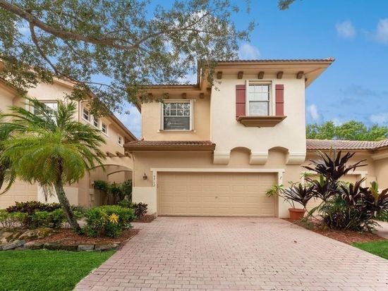 5712 NW 119th Terrace, Pompano Beach, FL 33076