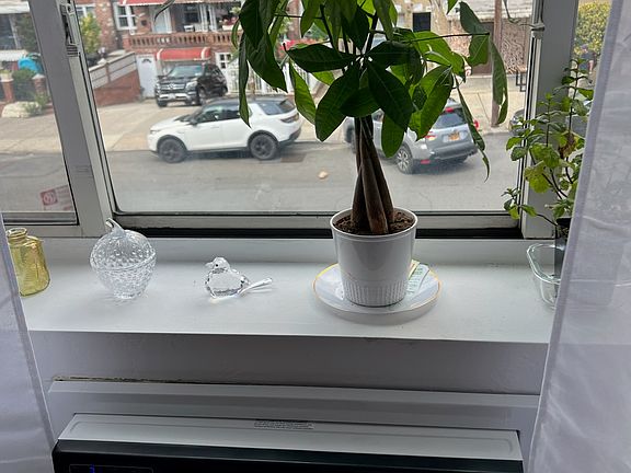 5th image of 2330 Broadway #3