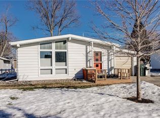 645 14th Street Pl, Nevada, IA 50201