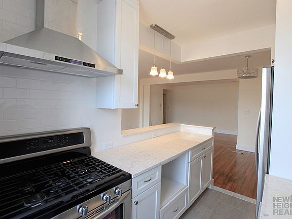 4th image of 675 Academy St APT 6D