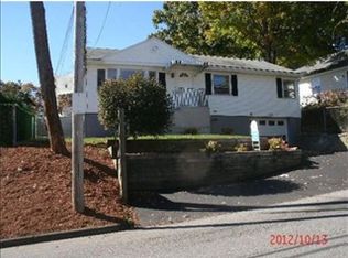 17 Gates Ln, Worcester, MA 01603