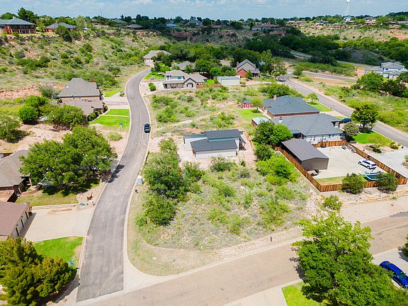 4th image of 23 Sioux Trl