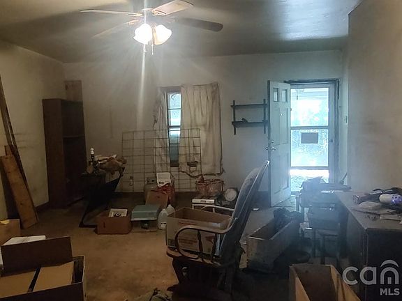 2nd image of 3803 Cliffside Rd