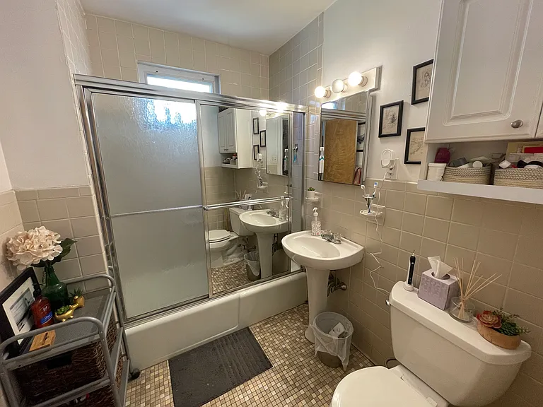 66 Brooks St #2 — Photo 11