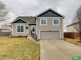 7814 S 72nd Ave, La Vista, NE 68128