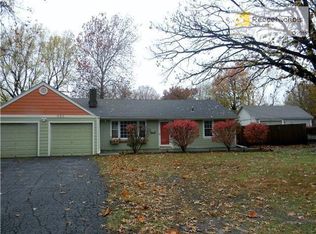 606 NE Independence Ave, Lees Summit, MO 64063