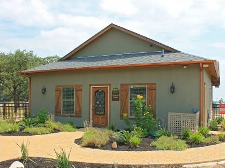 Country View Apartments — Photo 3