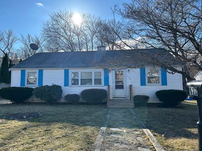 110 Burnham Rd, Lowell, MA, 01852