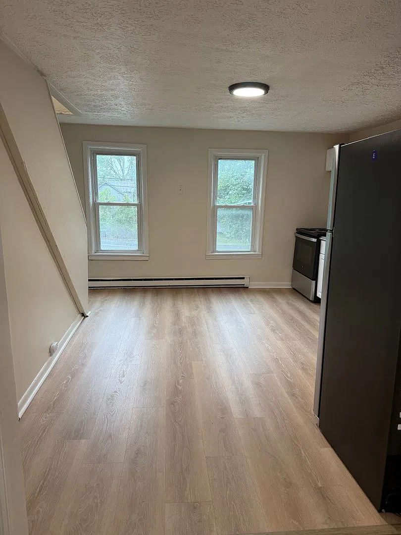 82-88 Church Street — Photo 2