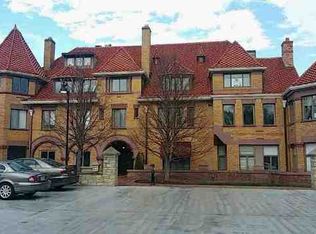 23200 Lake Rd APT 27, Bay Village, OH 44140