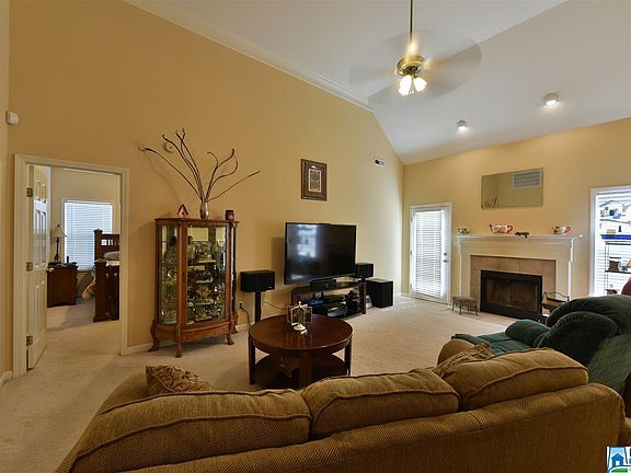 5th image of 4429 Canterbury St