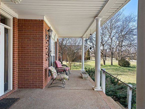5th image of 3493 Petty Ln