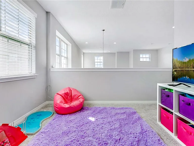 10479 Siddington Dr — Photo 12