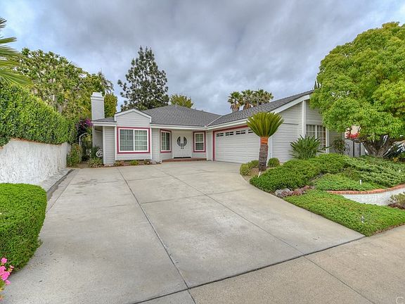 2nd image of 24881 Los Gatos Dr