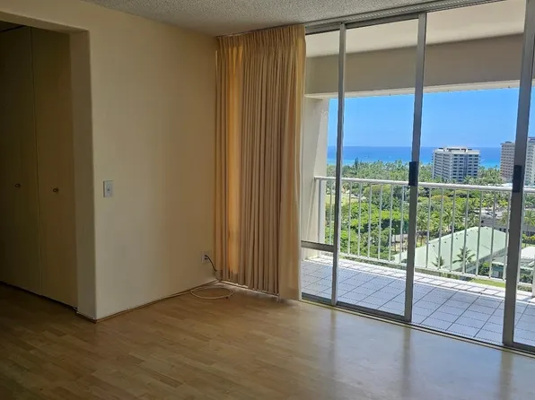 430 Keoniana St APT 1304, Honolulu, HI 96815