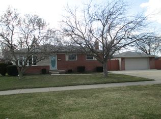 32151 Hayes Rd, Warren, MI 48088