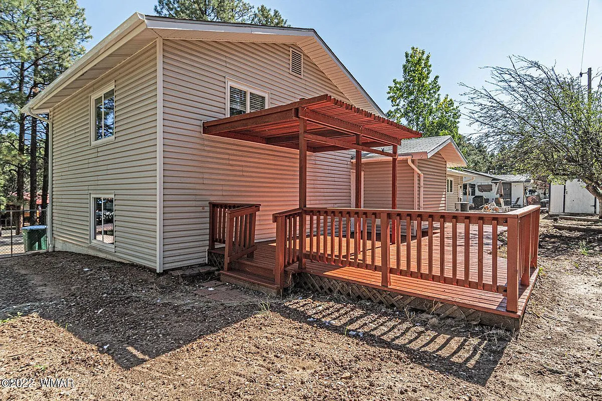 Building Photo - 580 N 9th Dr