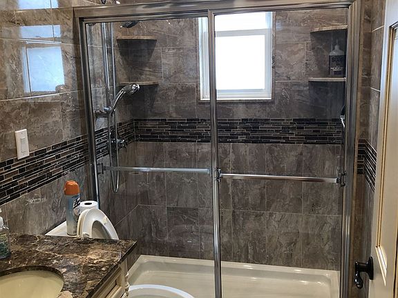 CF5C30F3-8018-4020-9B70-A39BF19AA2B2