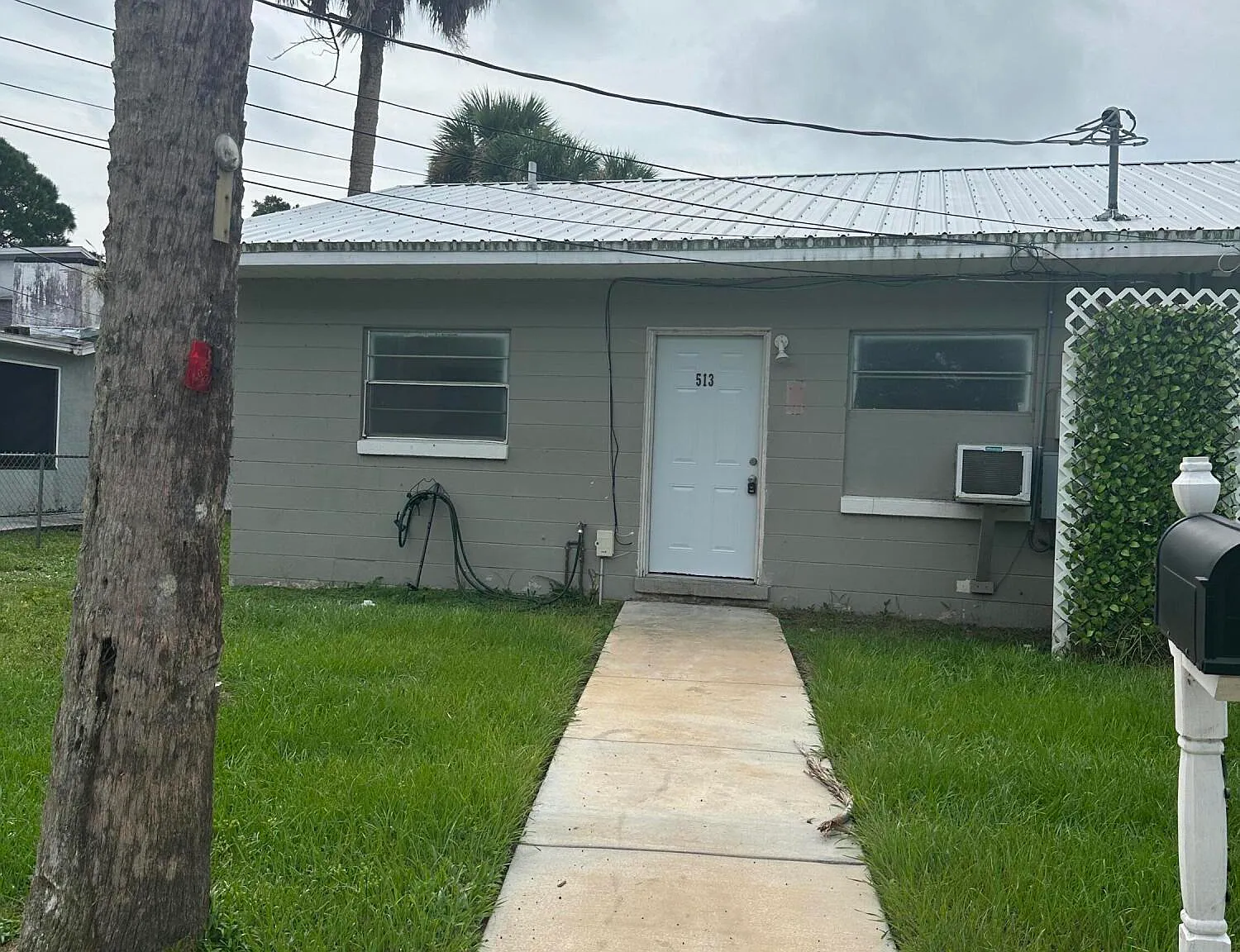 513 Warren St — Photo 2