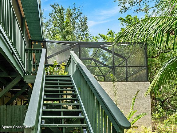 3rd image of 6214 Leeward Ln