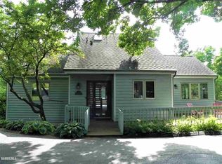 24 Gleneagle Dr, Galena, IL 61036