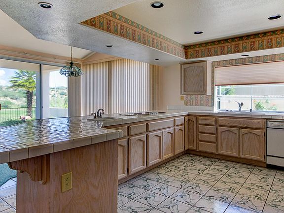 4th image of 38267 S Samaniego Dr
