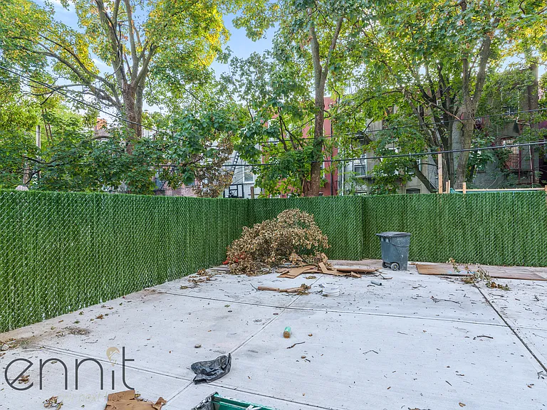 338 E 28th St #BACKYARD — Photo 7