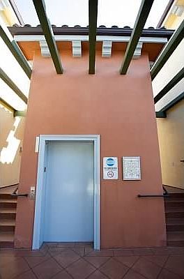 5th image of 430 W Wilson Ave Unit 112
