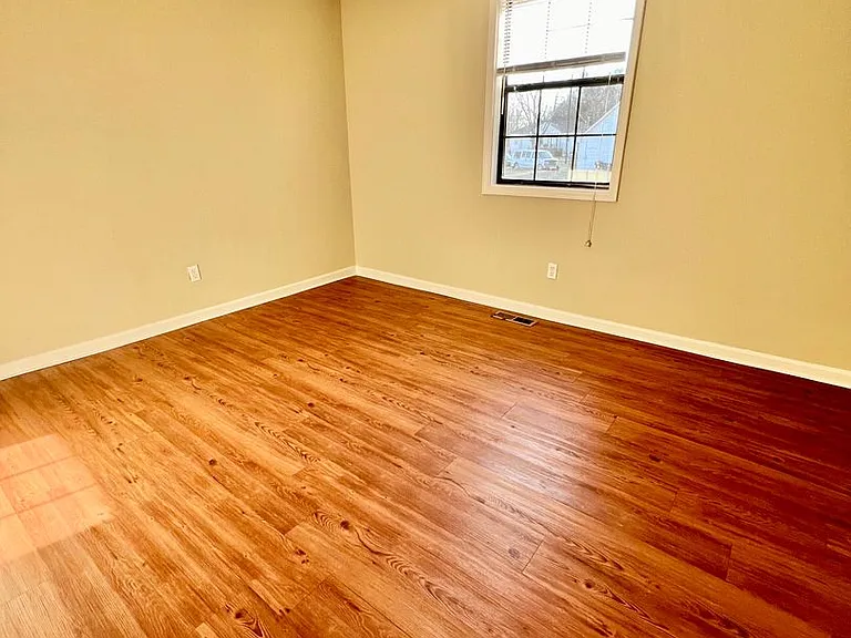 312 Moss Rose Ct — Photo 6