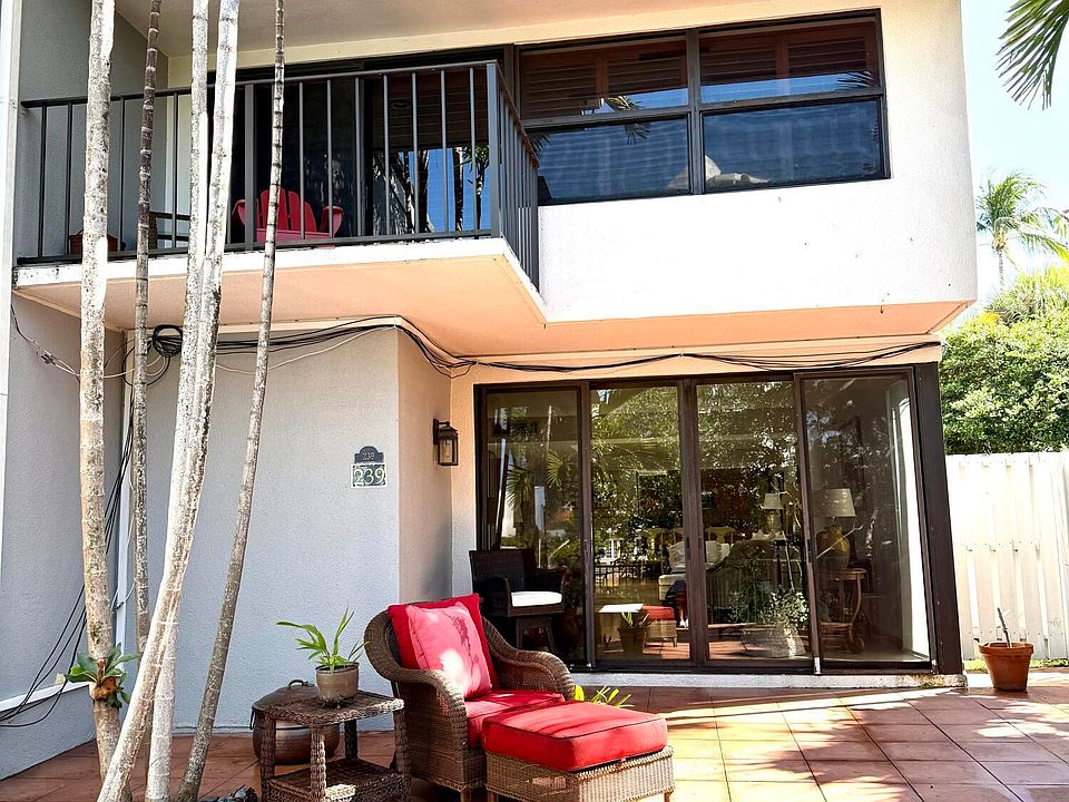1st image of 239 Poinciana Island Dr #409