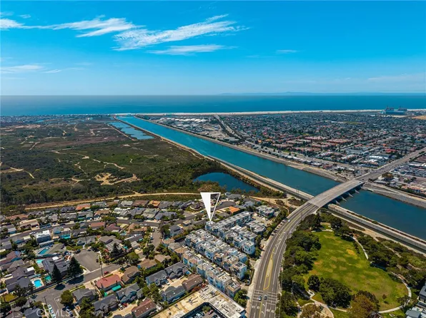 2101 Two Harbors Cir, Costa Mesa, CA 92627