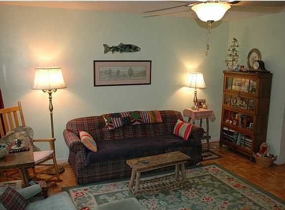 3rd image of 326 W Midvale Ave APT 6