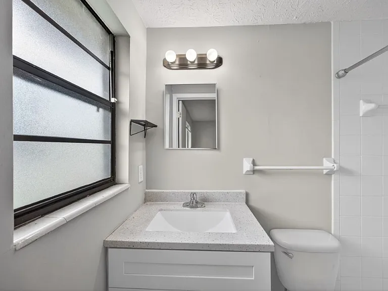 4177 Timberlake Dr N — Photo 12