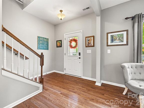 3rd image of 779 Somerton Dr