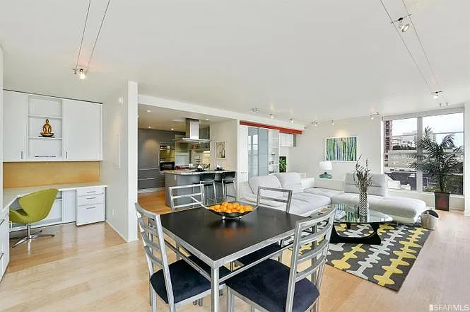 2040 Franklin St #1207 — Photo 2