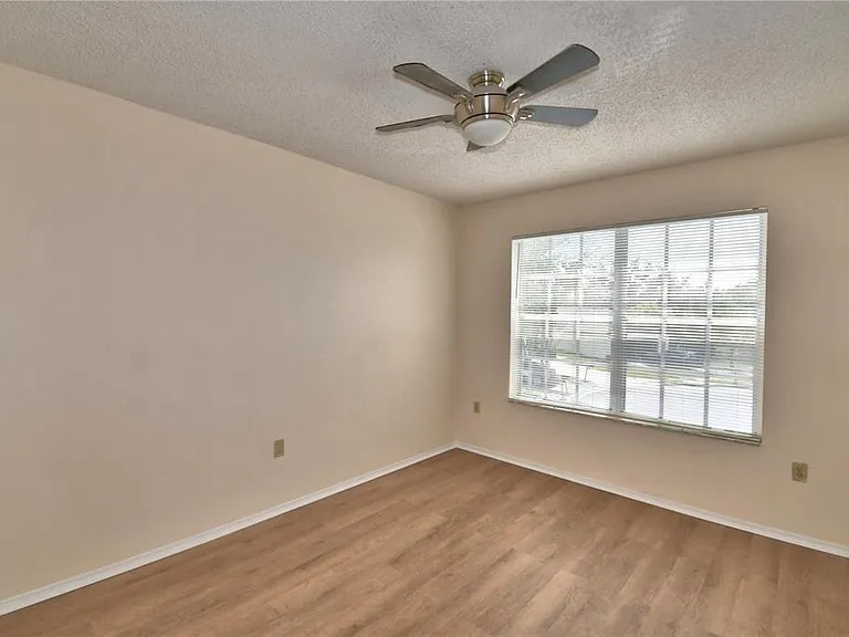 11701 Minto Ct — Photo 41