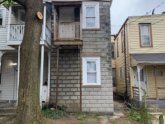2nd image of 109 Hoerner St