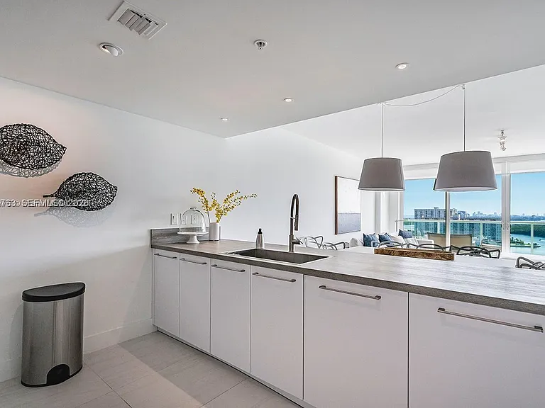 400 Sunny Isles Blvd #1804 — Photo 8
