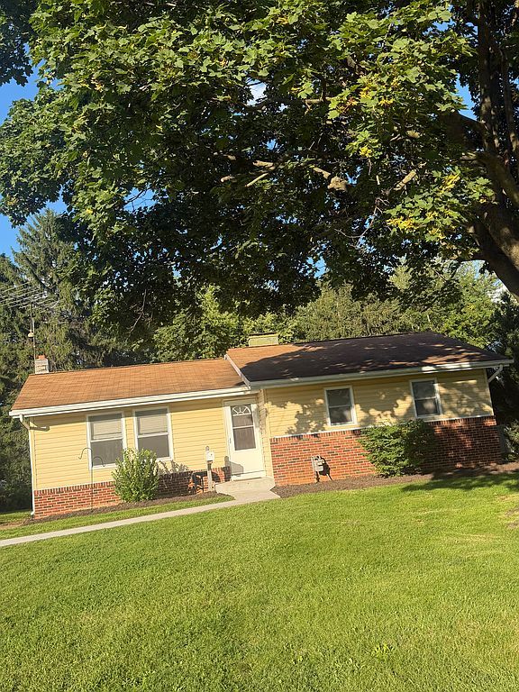 1106 Circle Dr - Property Image