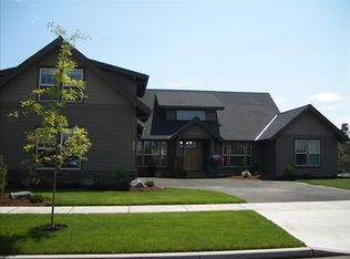 808 NW 13th St, Redmond, OR 97756