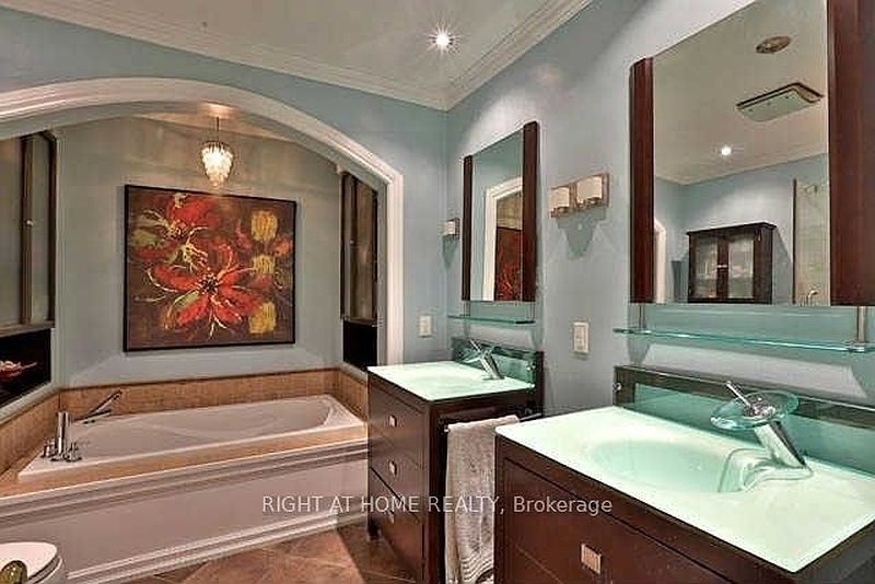 Ajax House for rent - 4 Bedrooms — photo 9