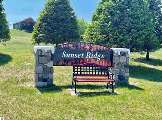 Sunset Rdg UNIT 11, Charlevoix, MI 49720