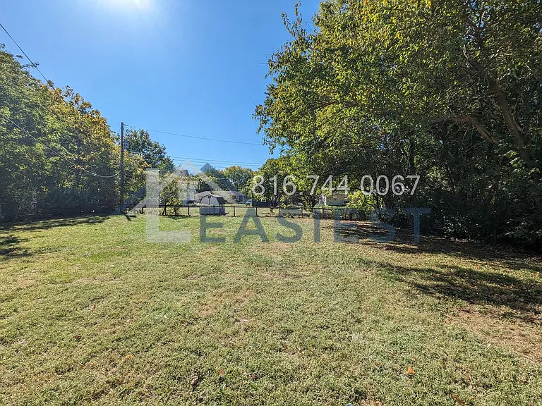405 NE Orchard St #A — Photo 21
